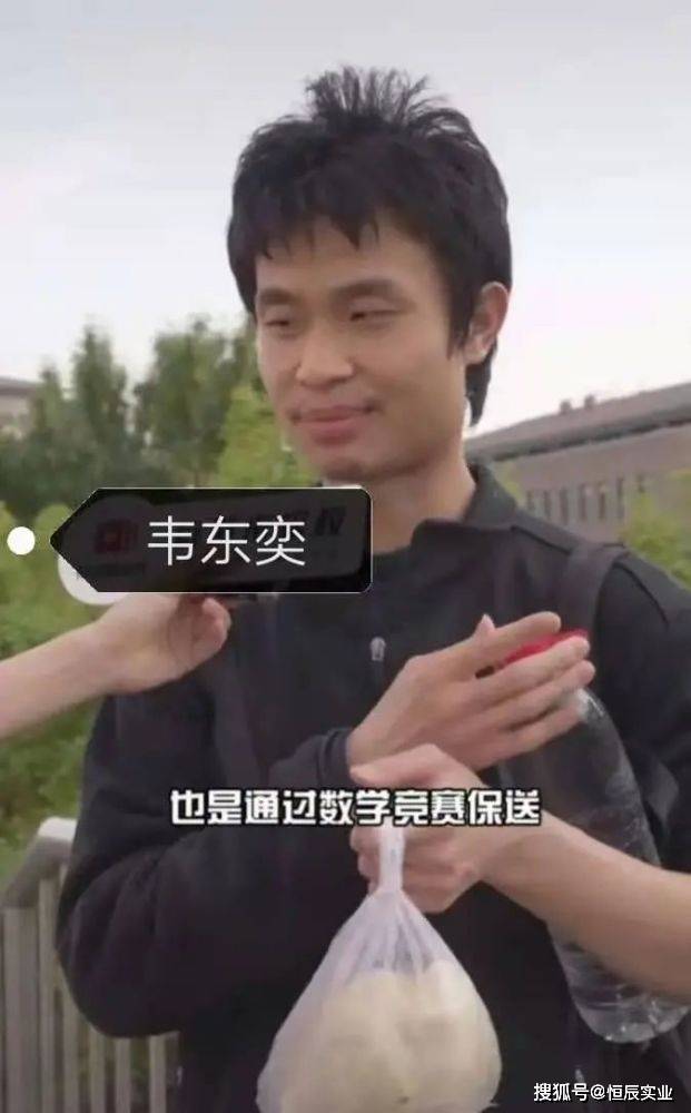 365周文强小视频,我刷了三个月,发现这玩意儿比想象中耐嚼 365周文强小视频,我刷了三个月,发现这玩意儿比想象中耐嚼